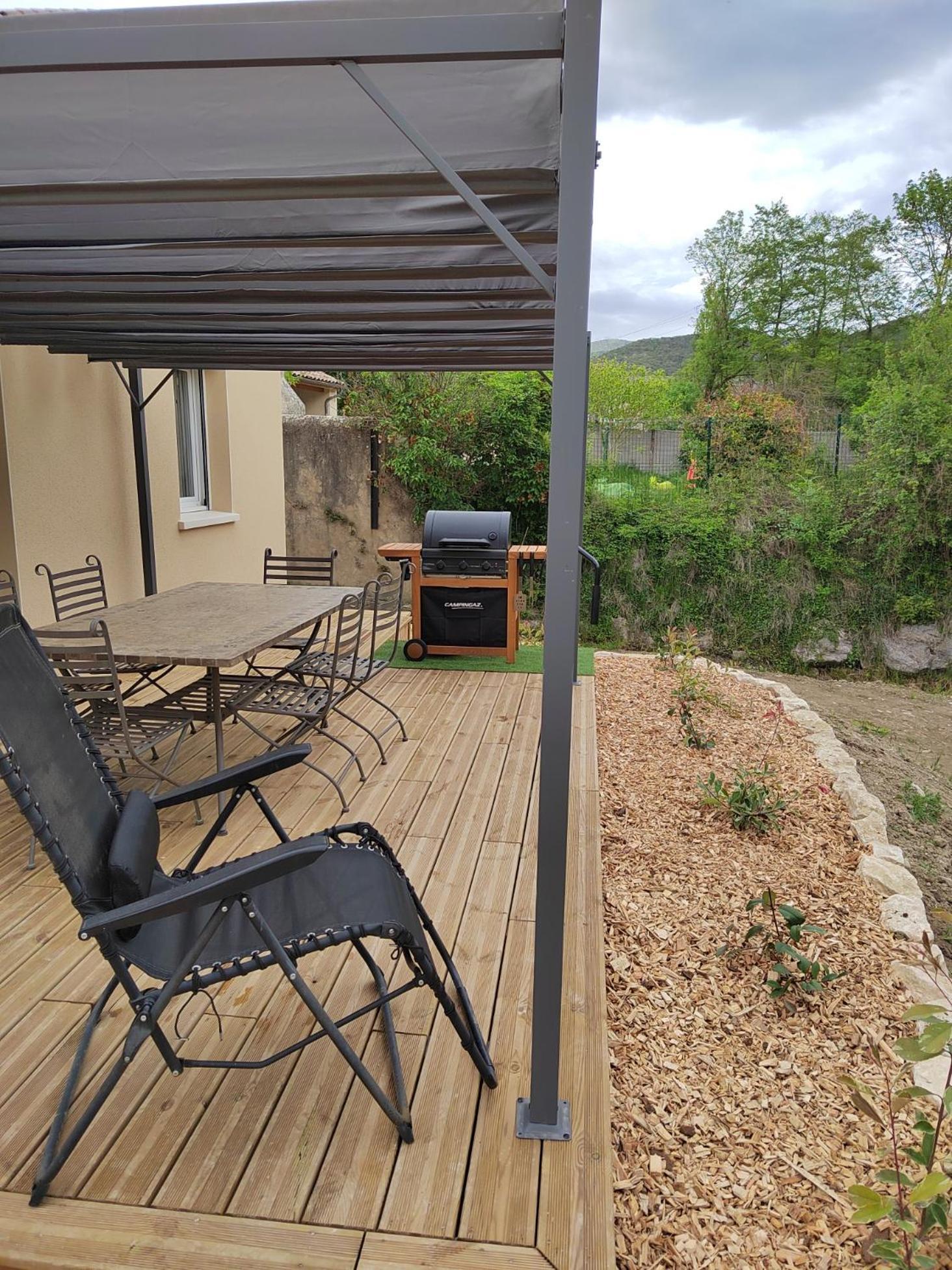 Villa Gite Le Chaudron 1 A 7Pers Avec Piscine Montclar-sur-Gervanne Exterior foto